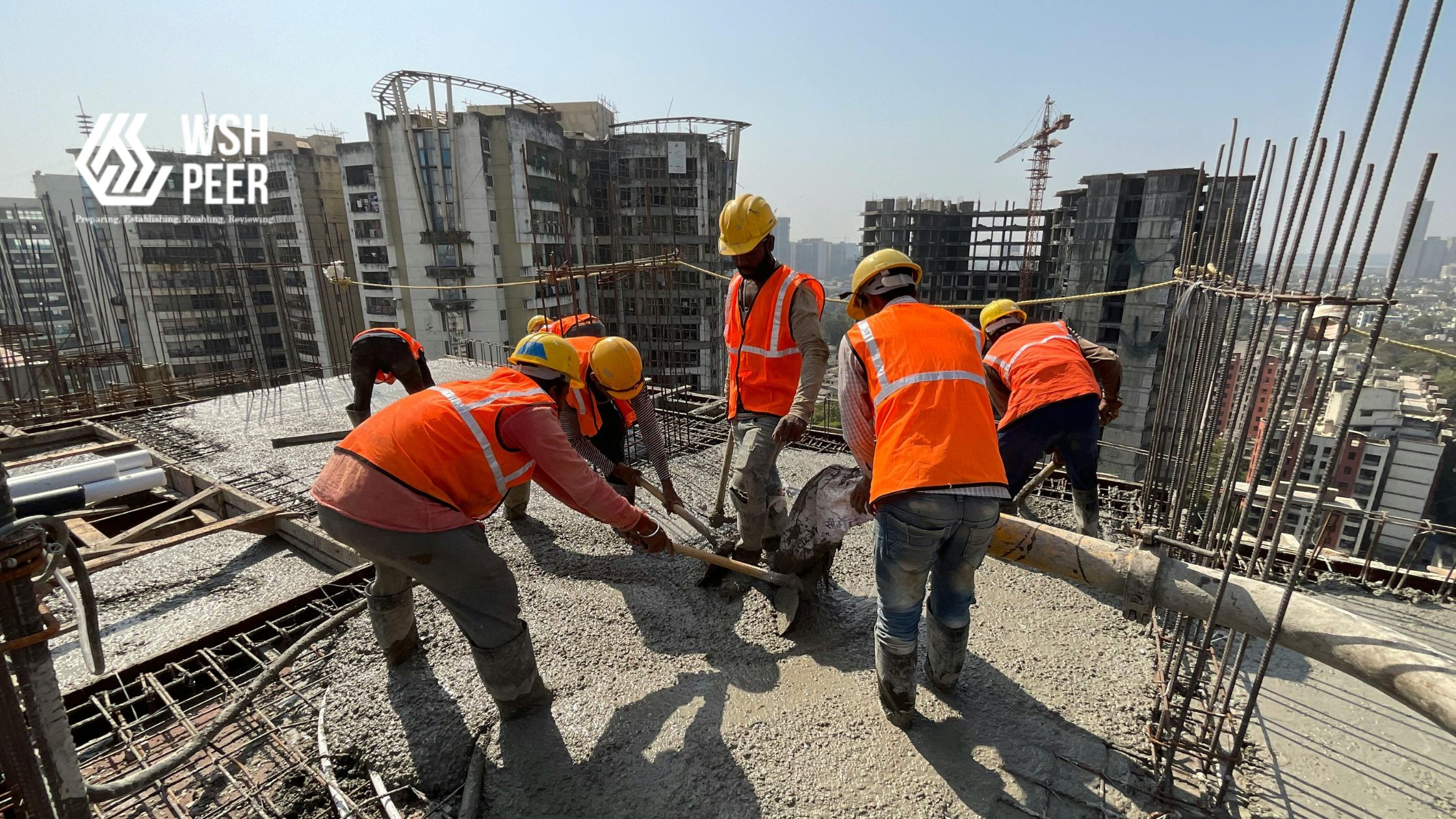 How Digital Safety Training Platforms Improve Productivity in High-Risk Industries