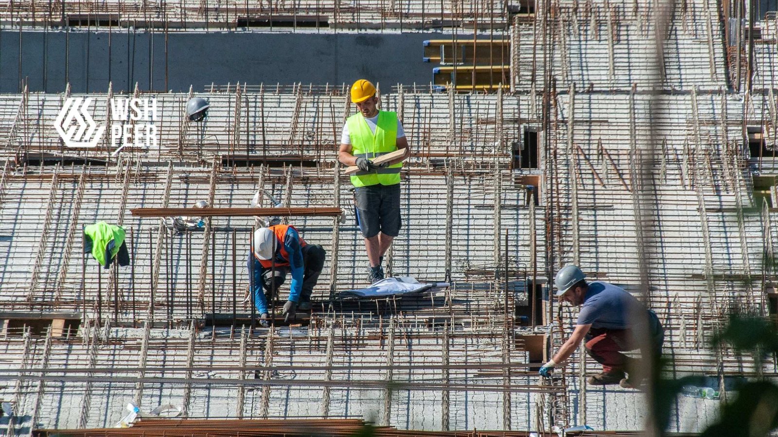 Enhancing Contractor Safety Management with PEER: A Comprehensive Approach